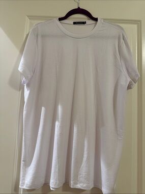 Women’s Crewneck Basic White Short Sleeve Tee